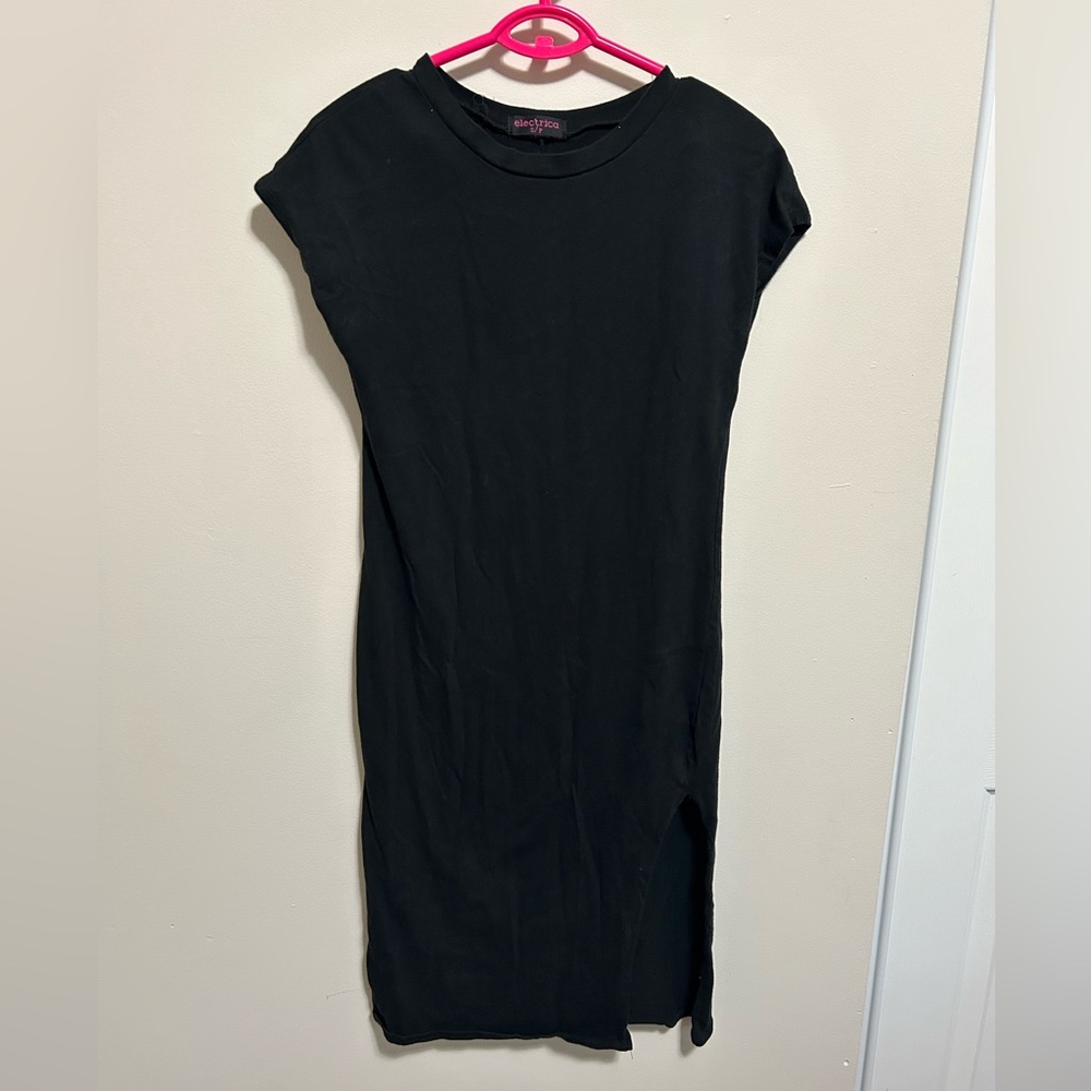 Womens Black form fitting tshirt dress size small